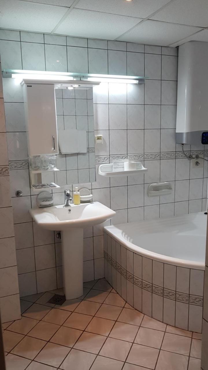 Voyager Bed & Breakfast Novi Sad Eksteriør billede