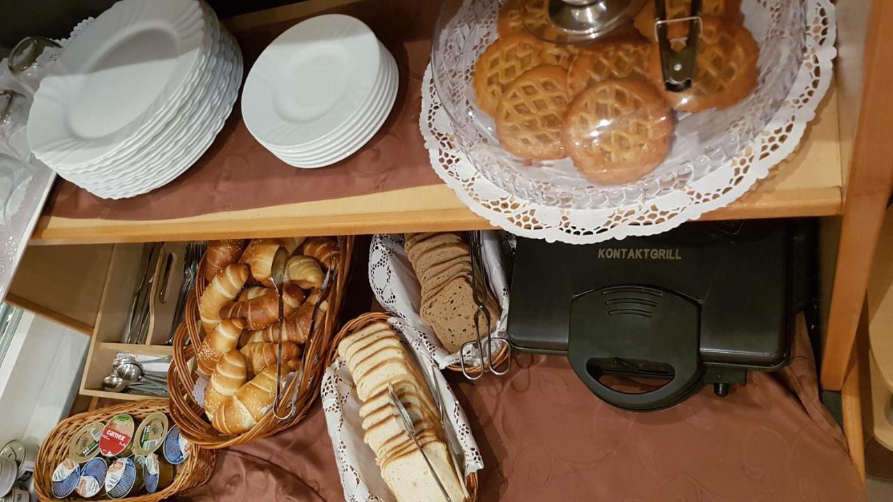 Voyager Bed & Breakfast Novi Sad Eksteriør billede